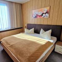 Hotel-Pension Am Kirschberg 