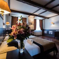 Holland House Residence Old Town 