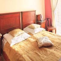Decameron Apartments 