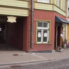 Old Town Apartment 