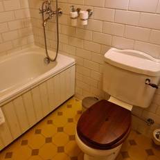 Lahe Guesthouse 
