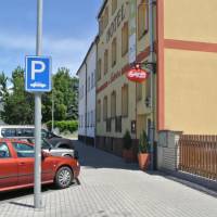 Hotel u Budvaru 