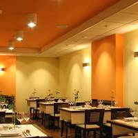 Ascot Hotel 