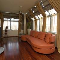 Les Fleurs Boutique Hotel 