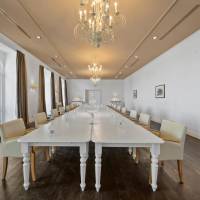 Oasis Boutique Hotel 