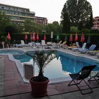 Friends Family Hotel 