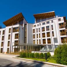 Radina's Way Hotel 