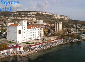 Irish Rover Hotel 