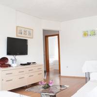Apartments Zara 