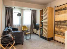Reverence Hotel 