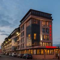 Avenue Hotel