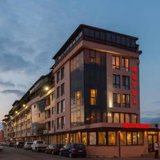 Avenue Hotel 
