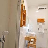 Manda Rooms 