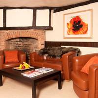 Mad Jacks Bar And Restaurant With Rooms 