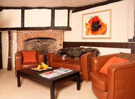 Mad Jacks Bar And Restaurant With Rooms 