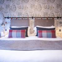 Cromwell Arms Country Pub with Rooms 