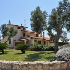 Bed & Breakfast Giardini Di Marzo 