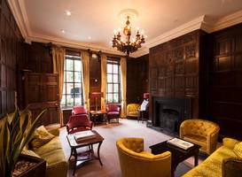 Sir Christopher Wren Hotel & Spa 