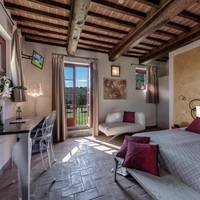 Hotel Casolare Le Terre Rosse 