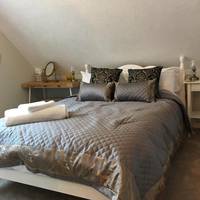 The Cherry Tree Guest House 