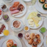 Viva Marinha Hotel & Suites 
