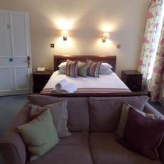 Harry's Hotel & Restaurant 