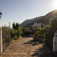 Villa Ida Bed & Breakfast 