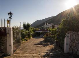 Villa Ida Bed & Breakfast 