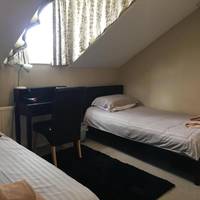 Burton Villa Guest House 
