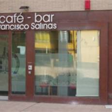 Hostal Francisco Salinas 