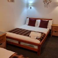 Hampton Court Guesthouse 