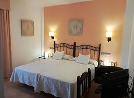 Hostal Restaurant Macavi 
