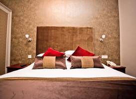 Wards Hotel & Restaurant 