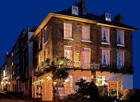 Castle House Guest House 