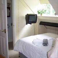 Featherstone Farm Hotel 