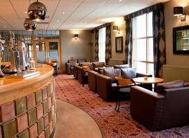 Castlecary House Hotel 
