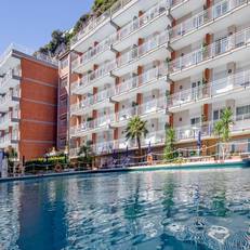 Santa Tecla Apartments 