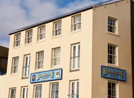 Harbourside Apartments 
