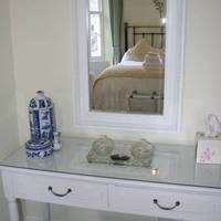 Trafalgar House B & B 