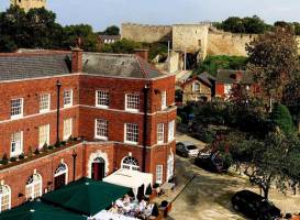 Charlotte House Hotel 