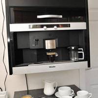 Clairmont Guest House 