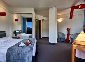 Albornoz Palace Hotel 