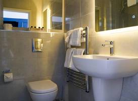 Alcock & Brown Hotel 