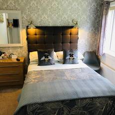 Hillview Guest House 