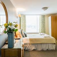 Victoria House Hotel 