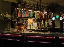 Stanwell House Hotel 