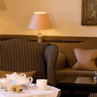 Macdonald Bear Hotel 