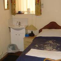 Glendale Guesthouse 