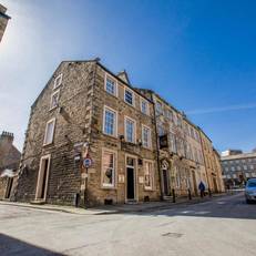 The Sun Hotel & Bar 