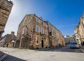 The Sun Hotel & Bar 